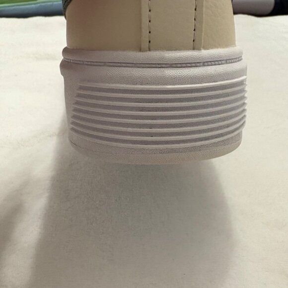 Puma Womens Platforms 390758-08 Beige & Black Sneakers With Lace-Up Closure - Picture 15 of 16